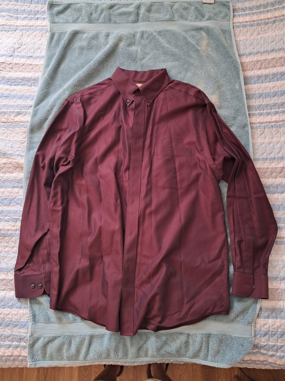 Roundtree & Yorke Gold Label Dress Shirt Mens Large L Non Iron Iradescent Purple